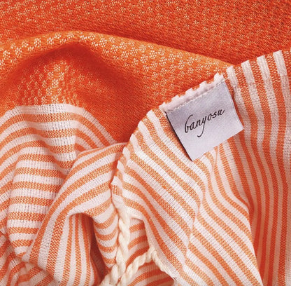 1000 Individuelle Baumwoll-Etiketten für Ihre Marke – Genähtes Design